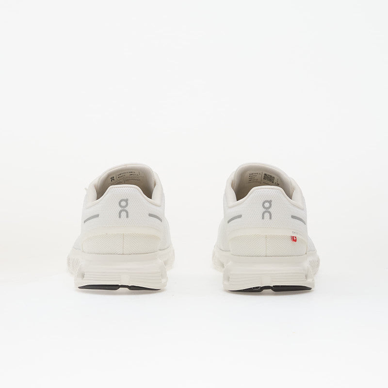 On M Cloud 6 Wide White/ White