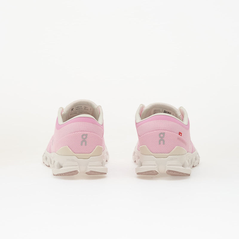 On Wmns Cloud X 4 Petal/ Sand