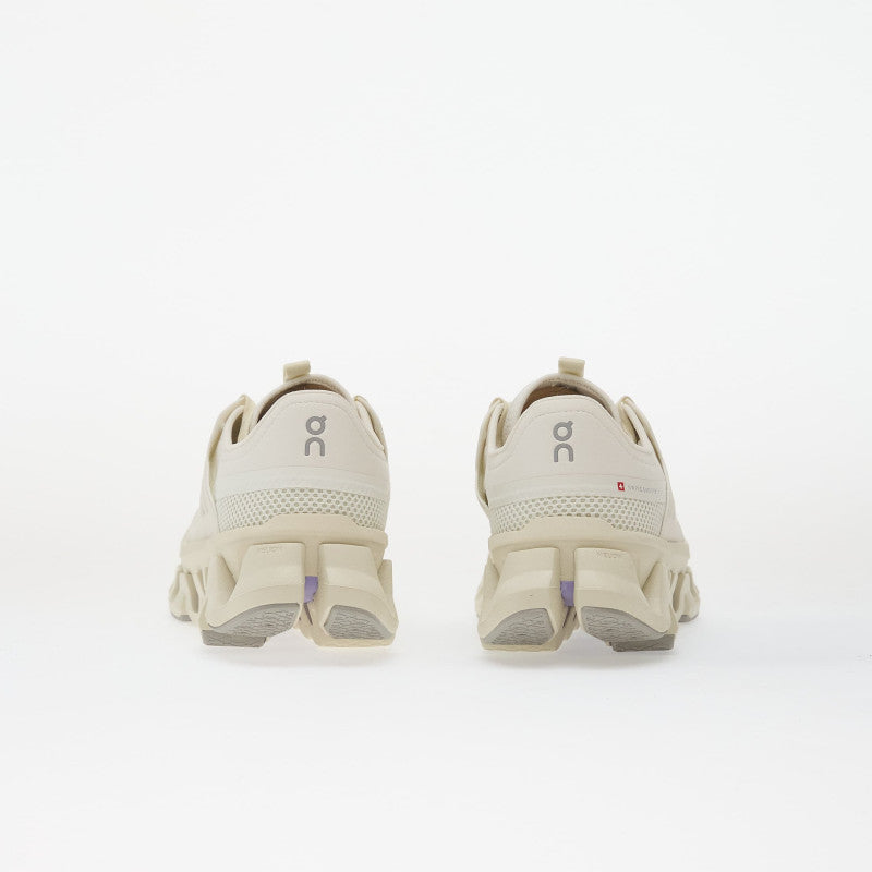 On Wmns Cloudswift Amp Ivory/ Ghost