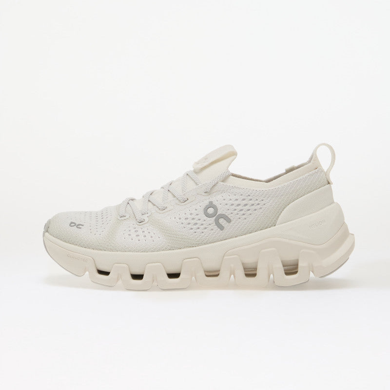On Wmns Cloud X Tempo Ivory/ Ice