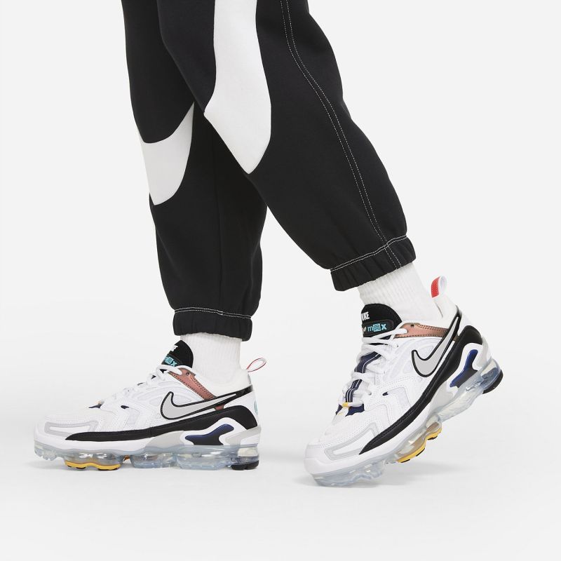 Nike Wmns Sportswear Swoosh Easy Fleece kelnės