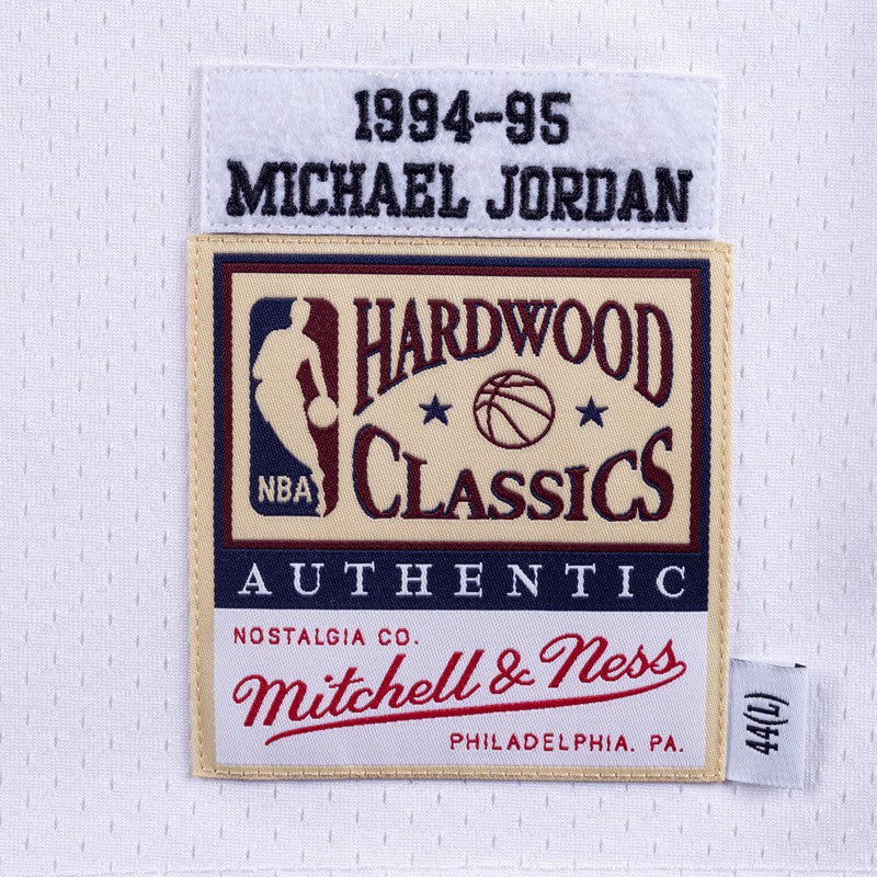Mitchell & Ness NBA Authentic Jersey Chicago Bulls 1994-95 Michael Jordan