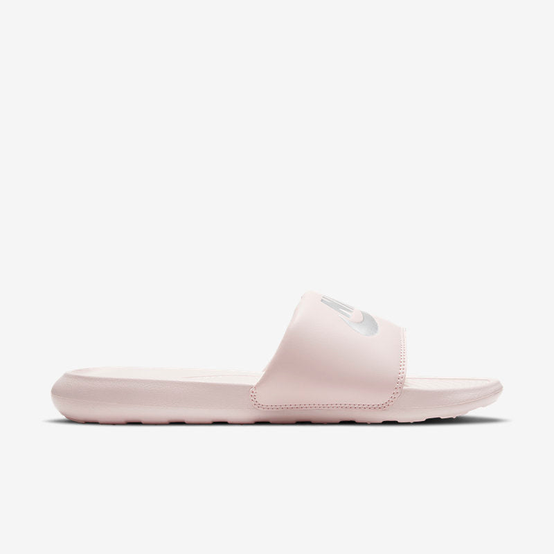 Nike Wmns Victori One