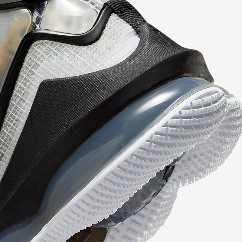 Nike LeBron James XIX White Black Metallic Gold