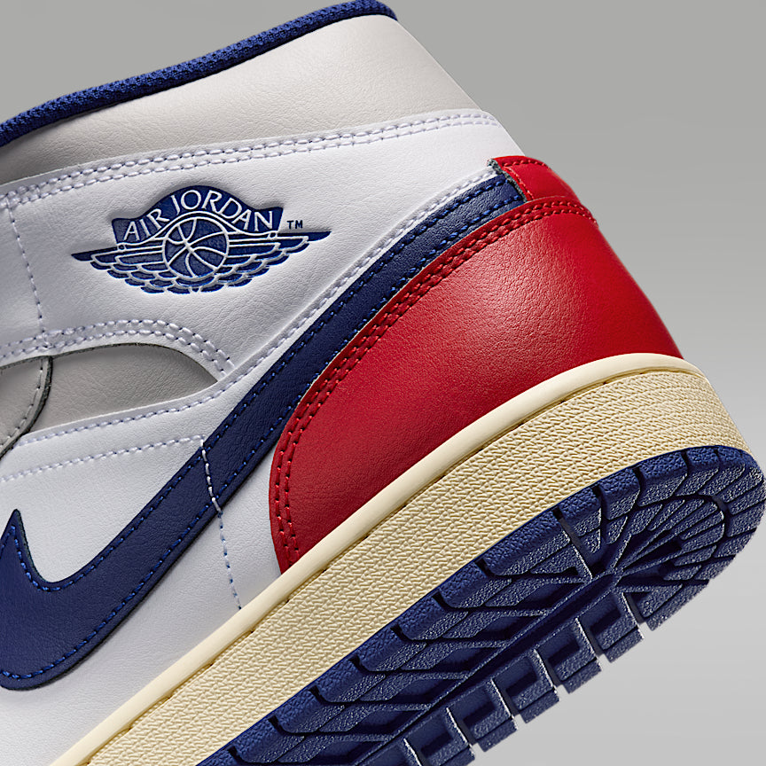 Air Jordan 1 Mid