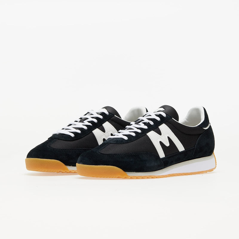 Karhu Mestari Black/ White