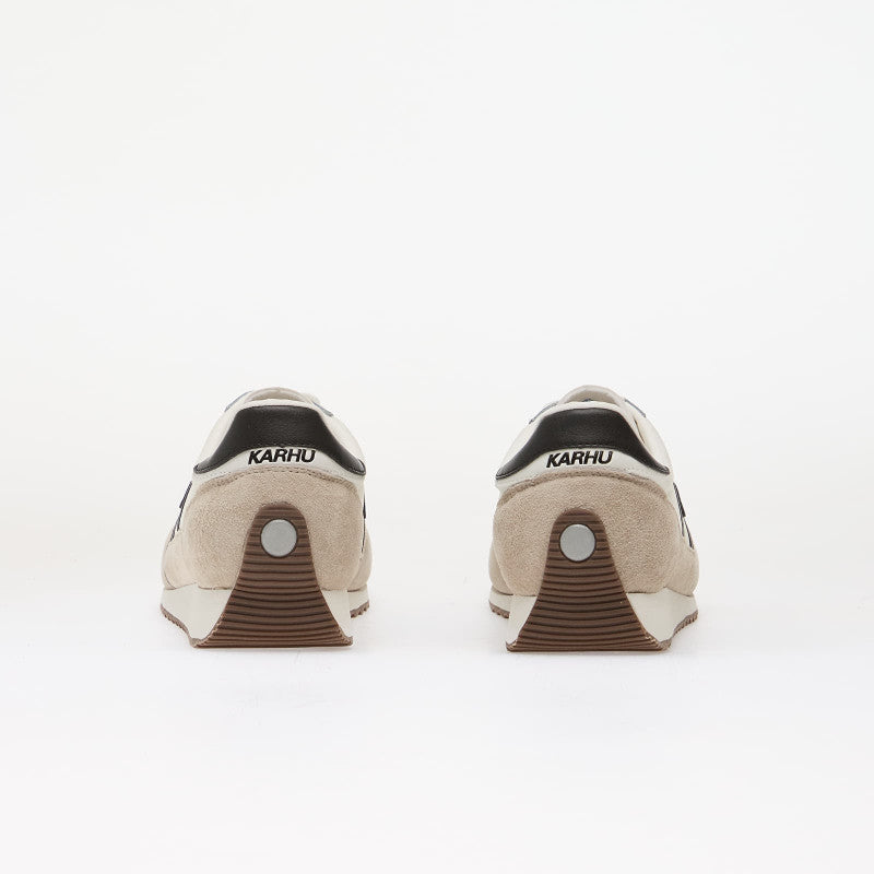 Karhu Mestari 76 Silver Lining/ Black