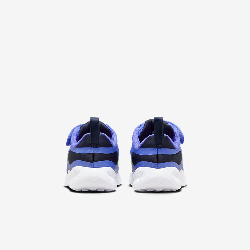 Nike Revolution 7