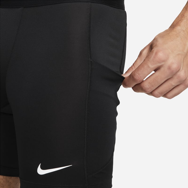 Nike Pro