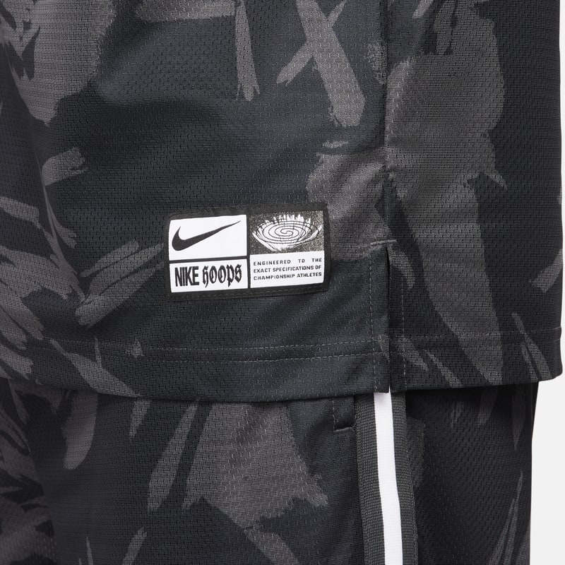 Nike Dri-FIT DNA