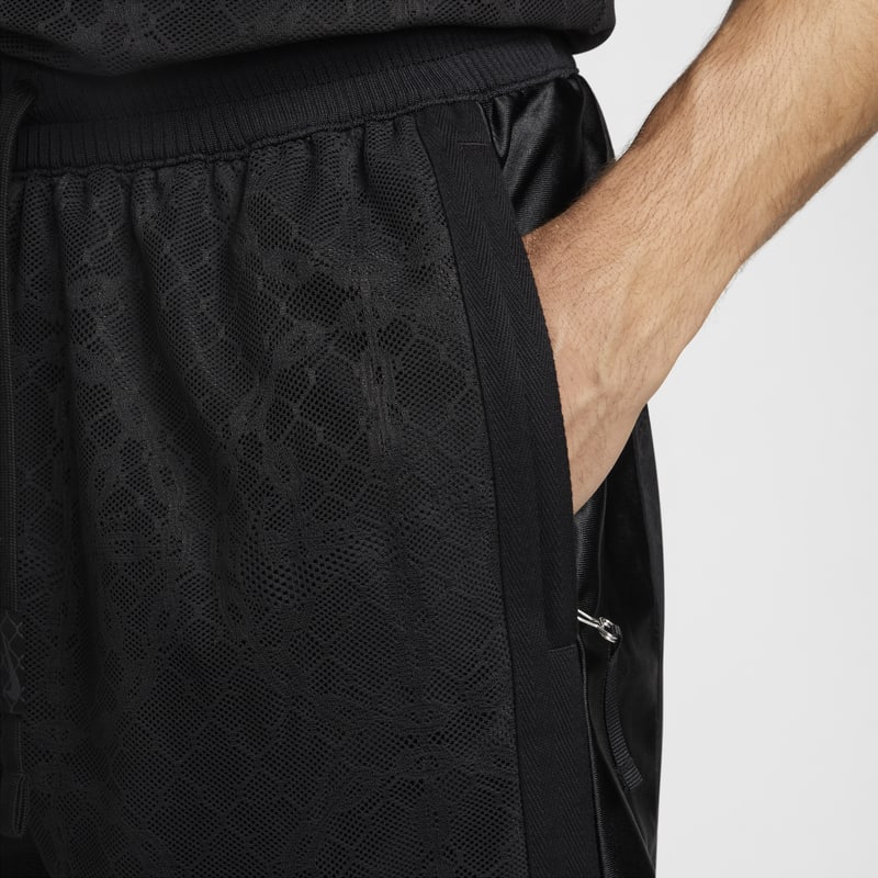 Nike Dri-FIT DNA