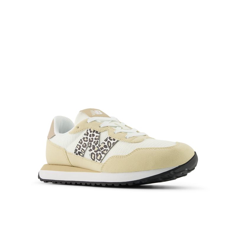 New Balance 237