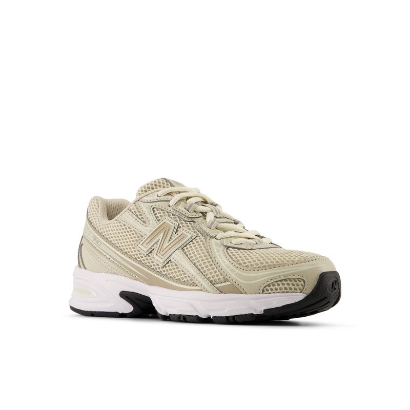 New Balance 740