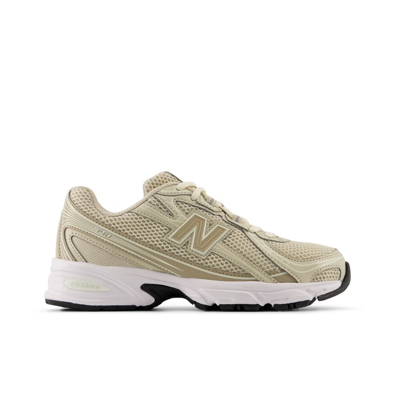 New Balance 740