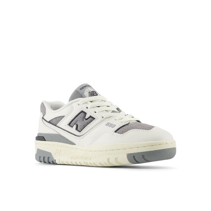 New Balance 550