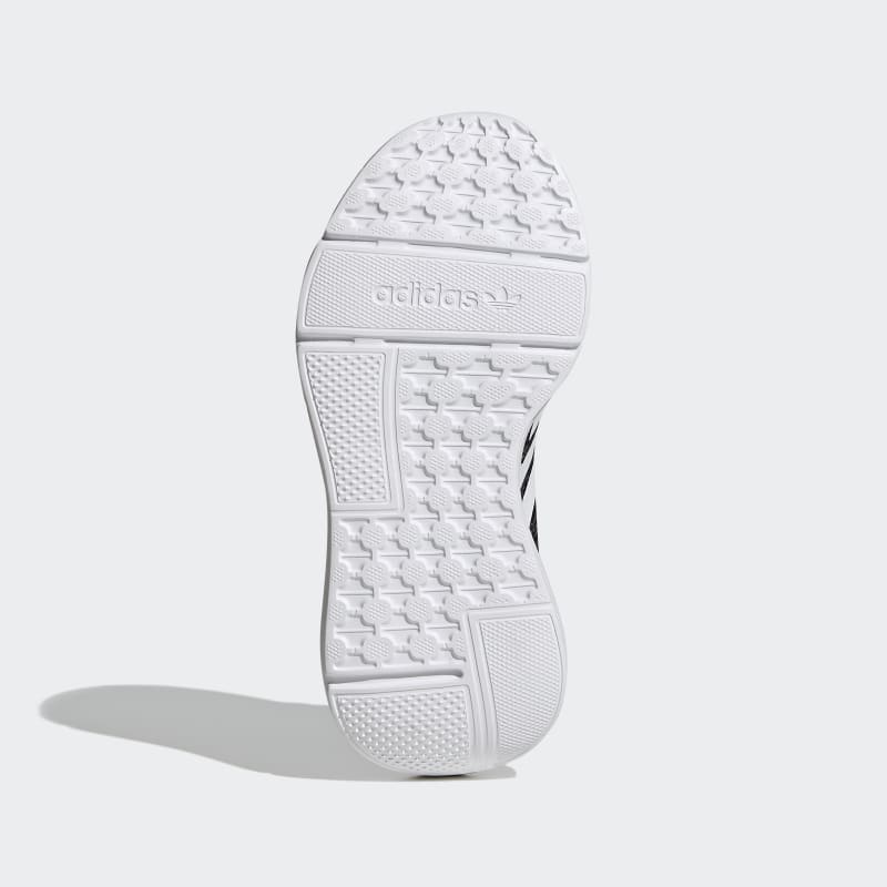 adidas Swift Run 22