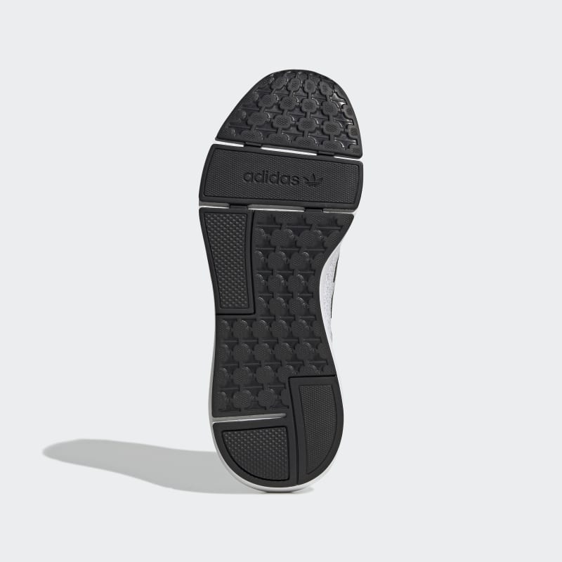 adidas Swift Run 22