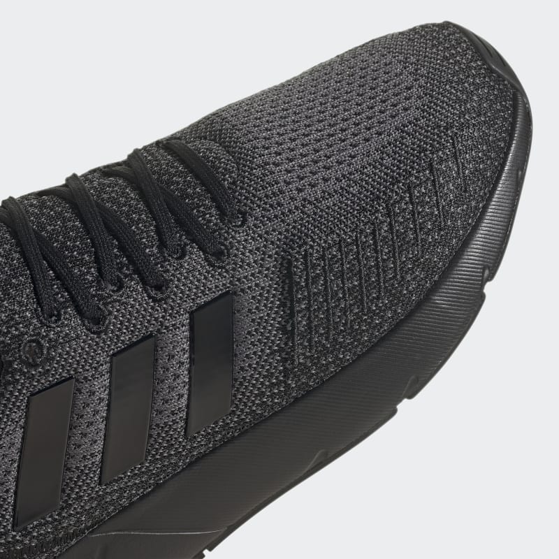 adidas Swift Run 22