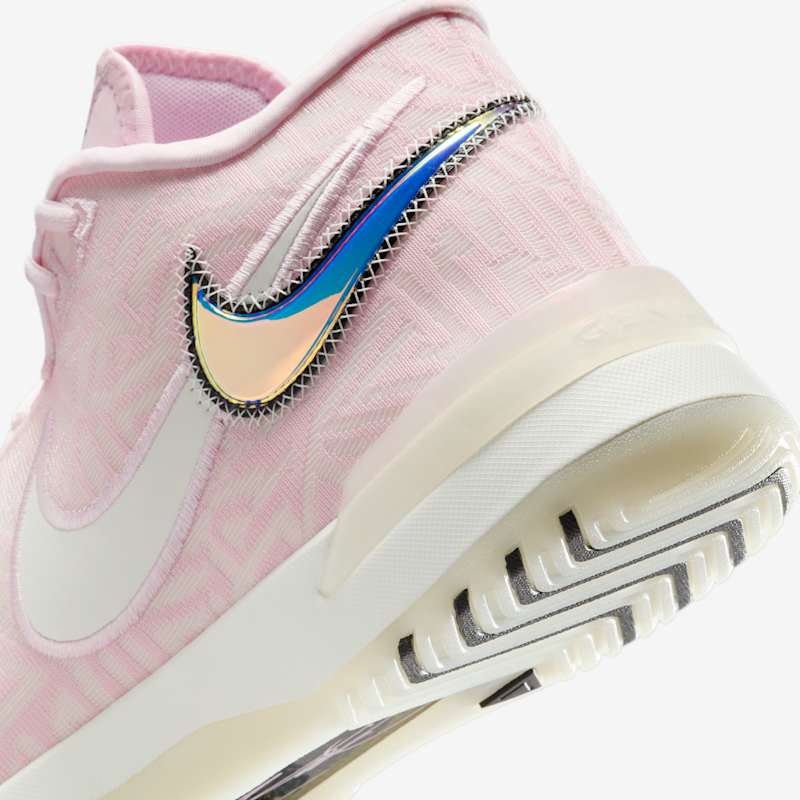 Nike LeBron NXXT Genisus