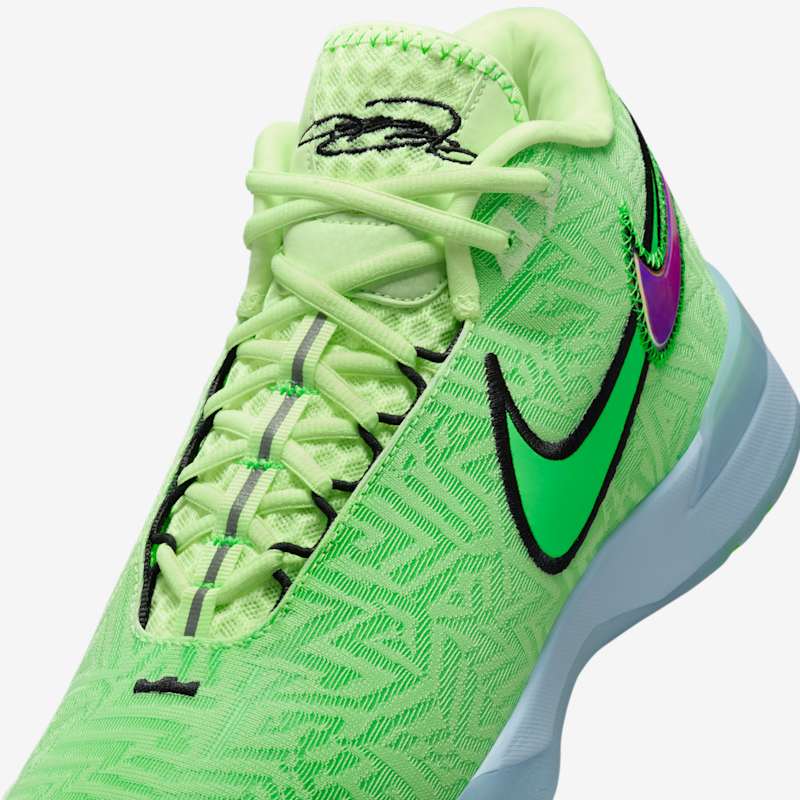 Nike LeBron NXXT Genisus