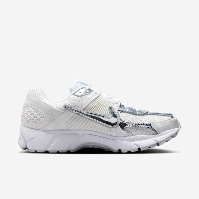 Nike Wmns Zoom Vomero 5 Gold
