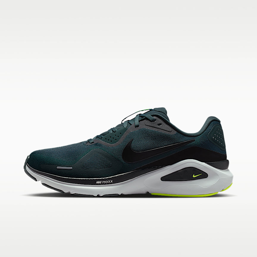 Nike Structure 26