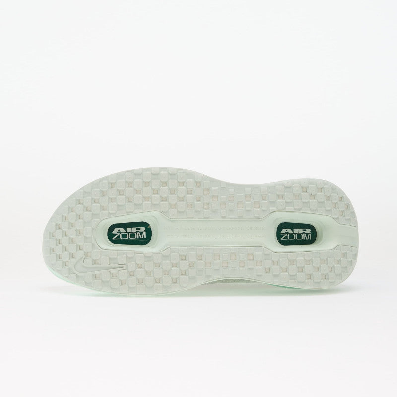 Nike Vomero Premium Barely Green/ Metallic Silver
