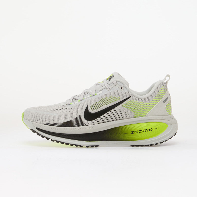 Nike Vomero 18 Photon Dust/ Black-Volt