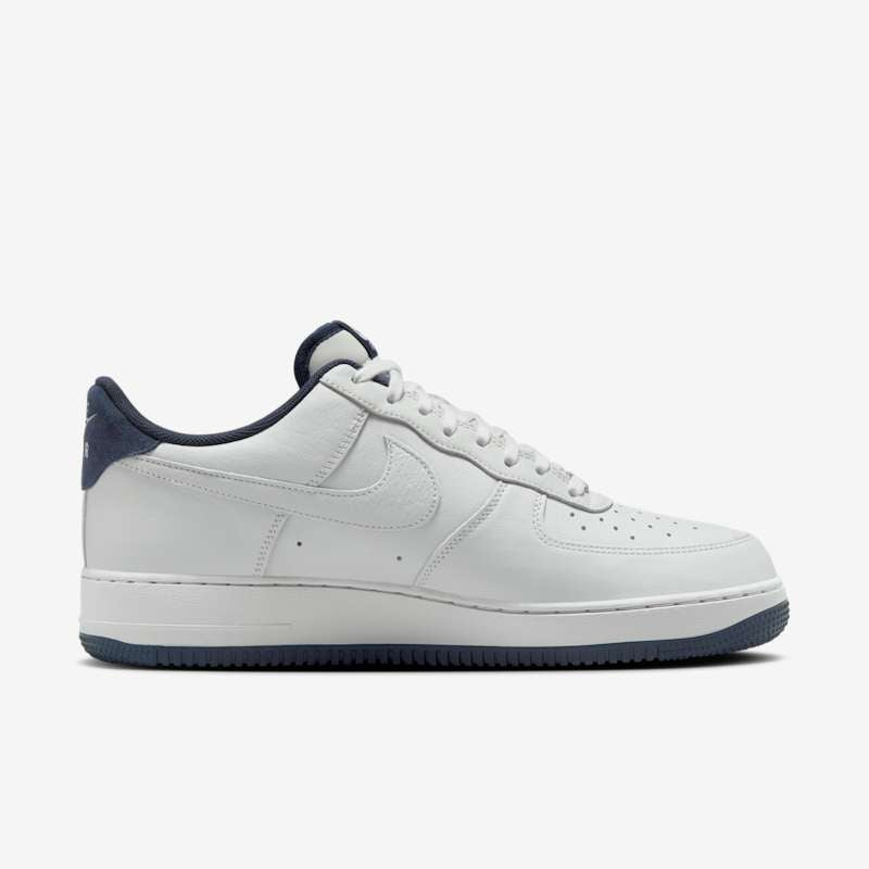 Nike Air Force 1 '07 LV8