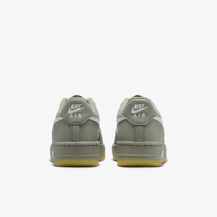 Nike Air Force 1 LV8 3