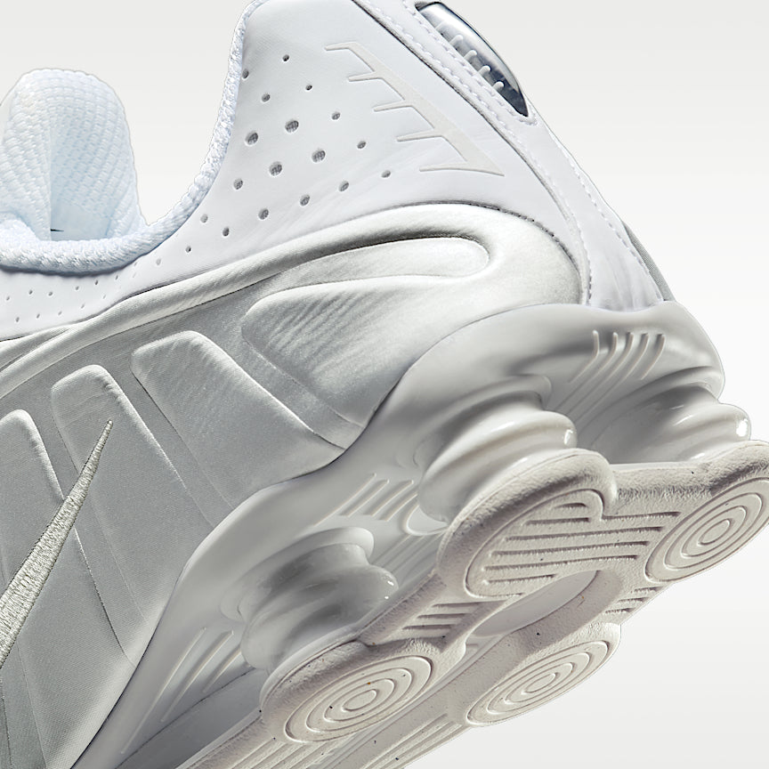 Nike Shox R4