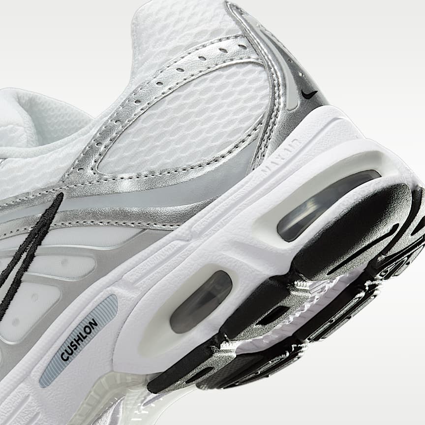 Nike Wmns Air Max Moto 2K White/ Photon Dust-Metallic Silver-Black