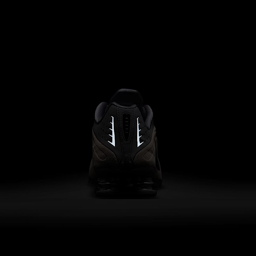 Nike Wmns Shox R4 Cement Grey/ Black-College Grey-Mtlc Silver