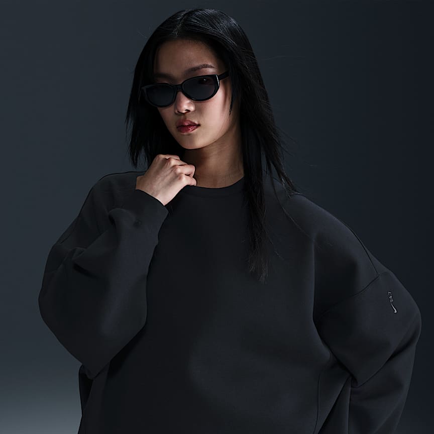 Nike 24.7 ImpossiblySoft Women's Dri-FIT Oversized Crew-Neck Top Black/ Dk Smoke Grey