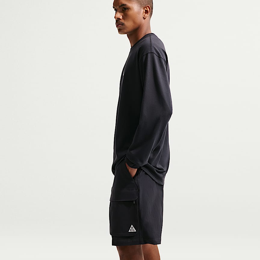 Nike ACG "Smith Summit" Men's Cargo Shorts Black/ Anthracite/ Summit White