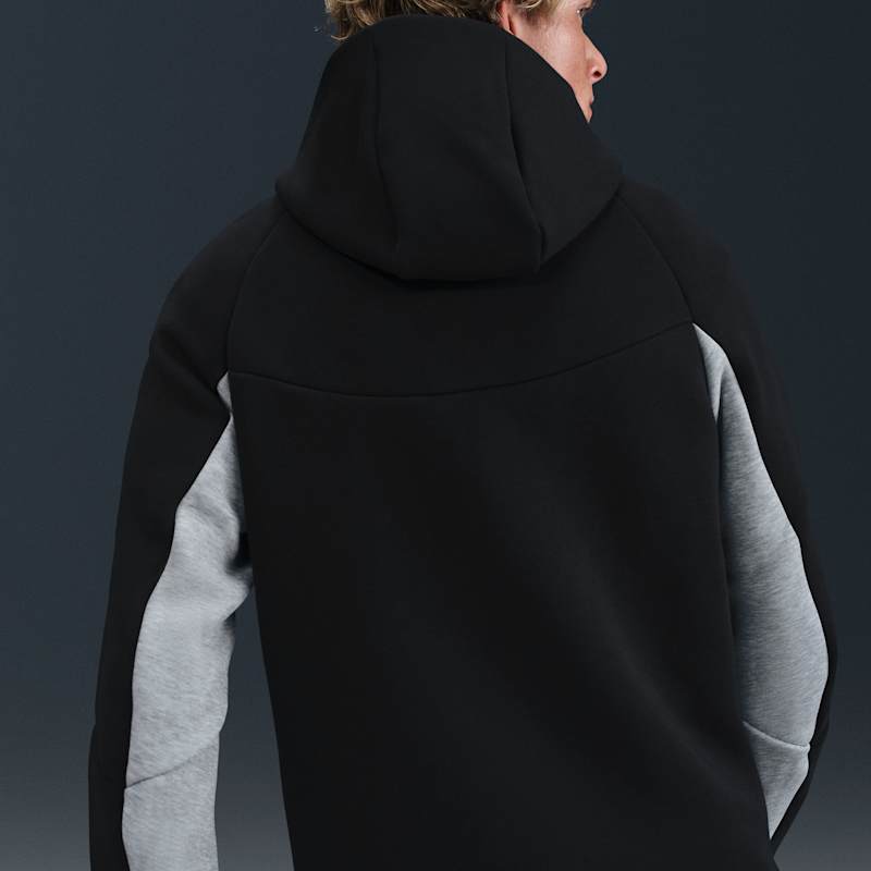 Nike Tech