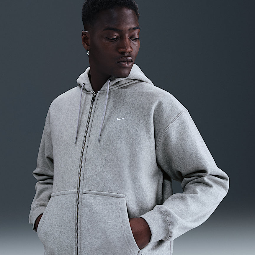 Nike Solo Swoosh