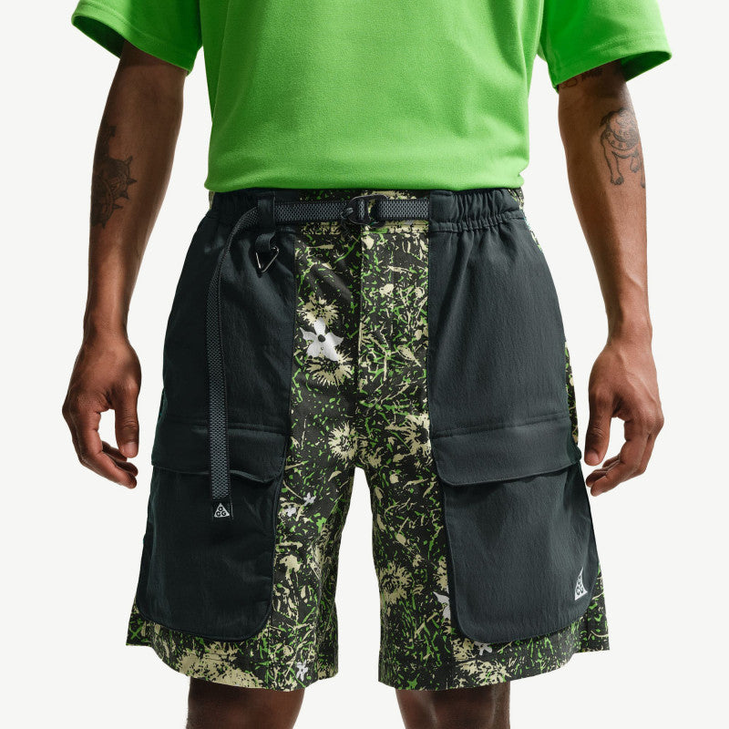 Nike ACG "Smith Summit" Men's Shorts Black Spruce/ Mineral Slate/ Summit White
