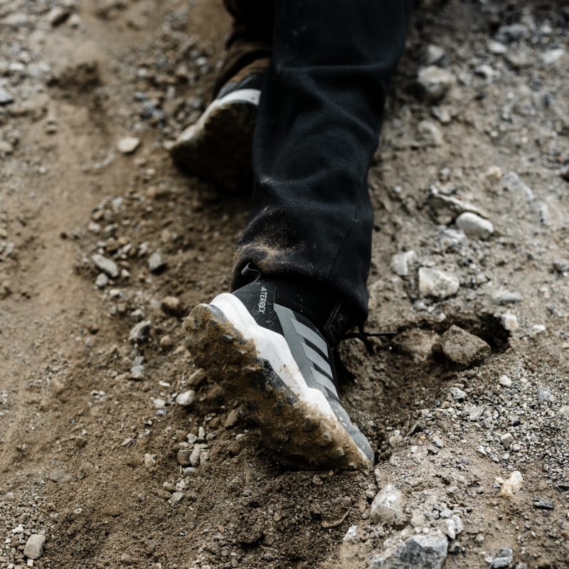 adidas Terrex Ax4r Mid Hiking