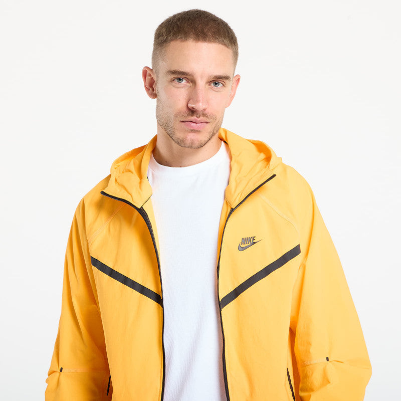 Nike Tech Men's Woven Full-Zip Windrunner Jacket Sundial