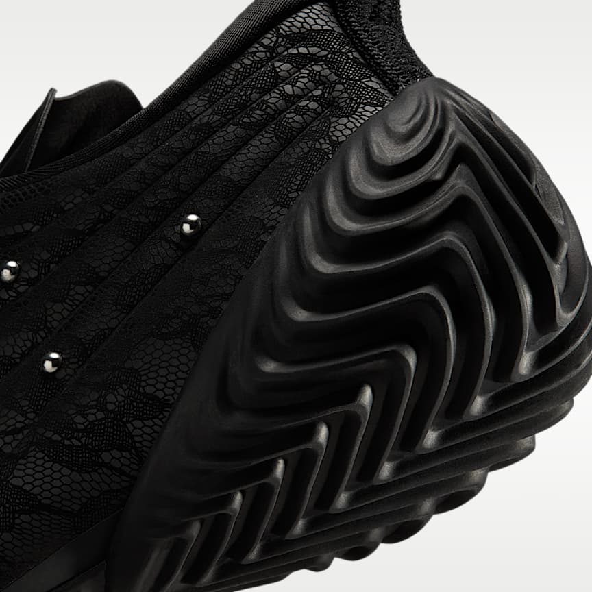 Nike Wmns Astra Ultra Premium Black/ Metallic Silver-Black-Black