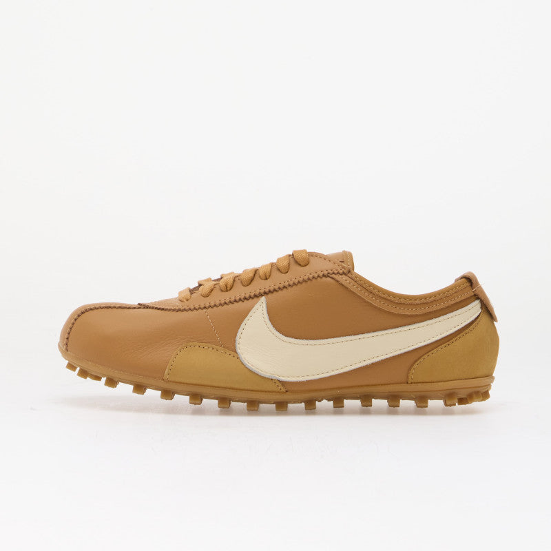 Nike Moon Flax/ Pale Ivory-Gum Medium Brown-Malachite