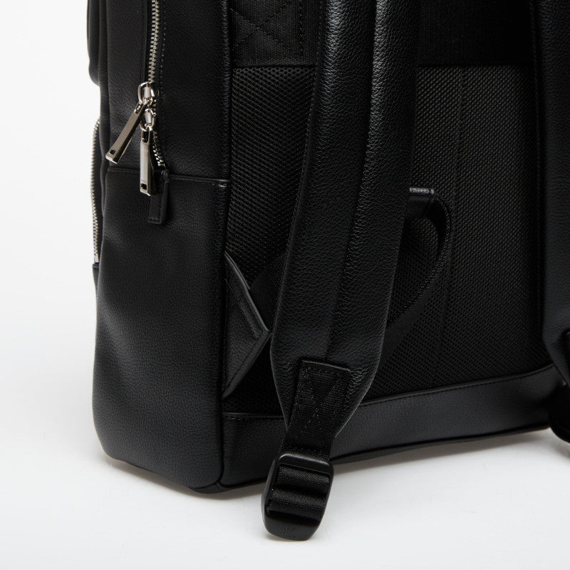 Calvin Klein Raised Double Pocket Black