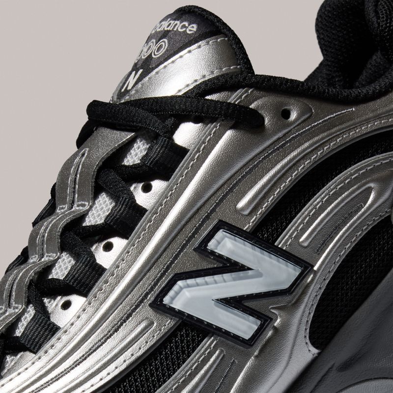 New Balance 1000