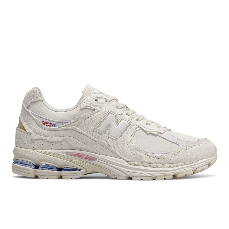 New Balance Protection Pack 2002R GS