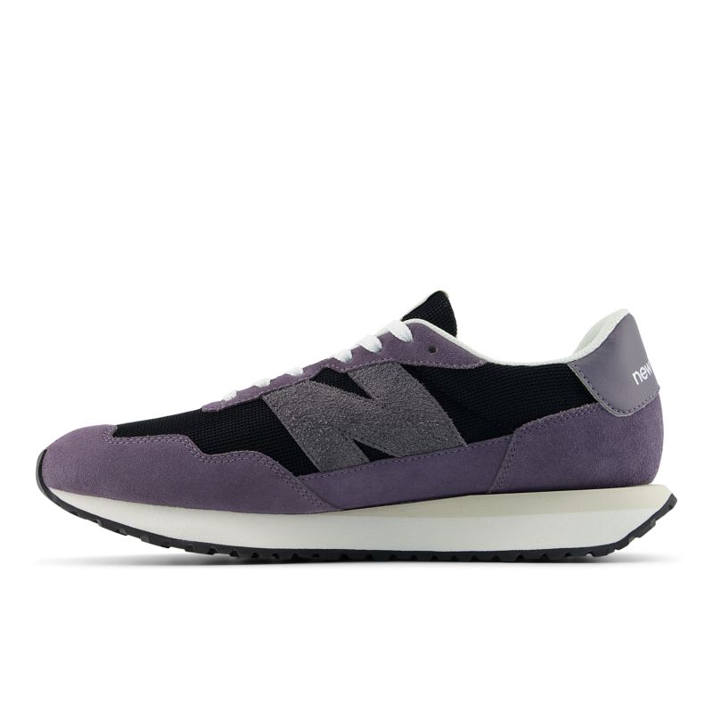 New Balance 237