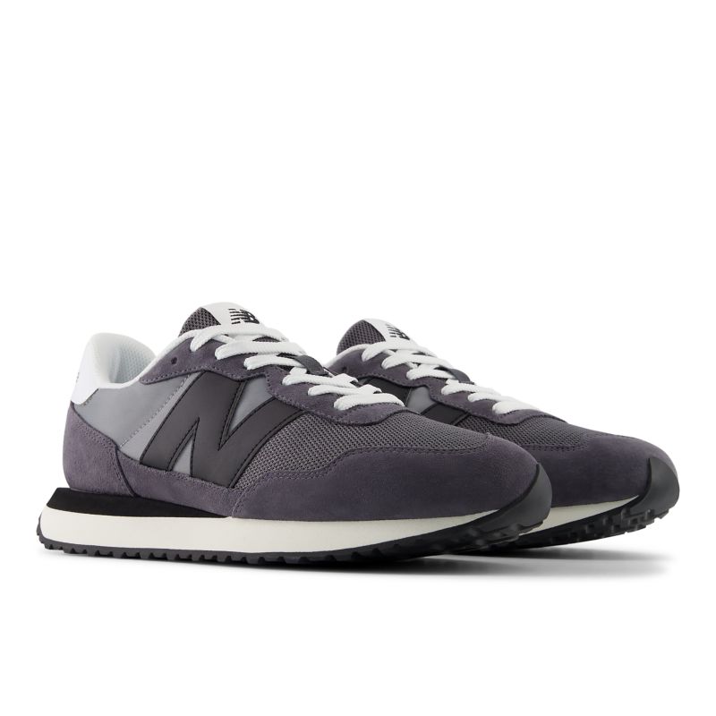 New Balance 237