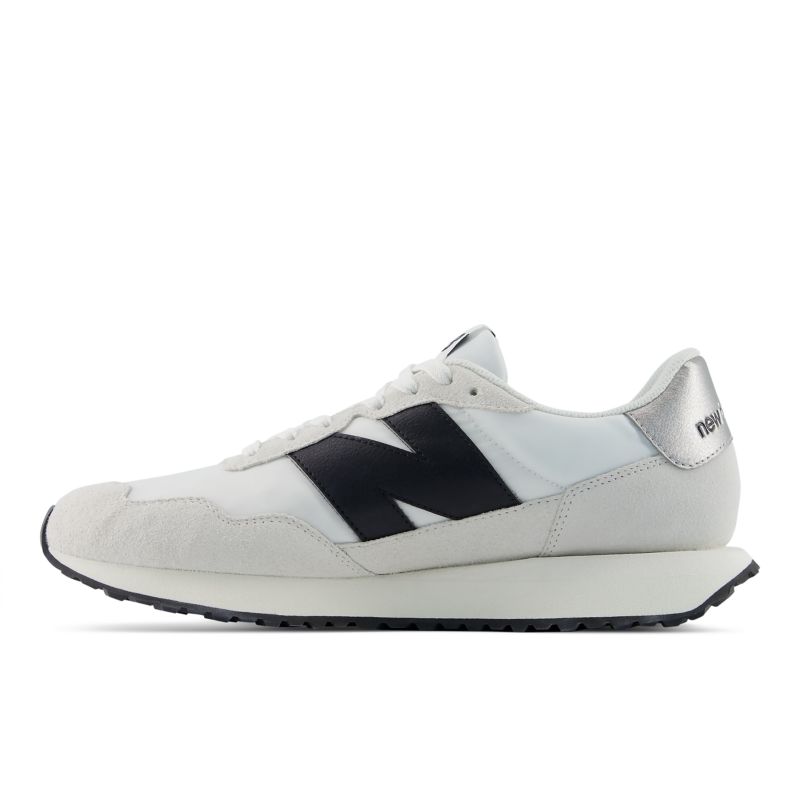 New Balance 237