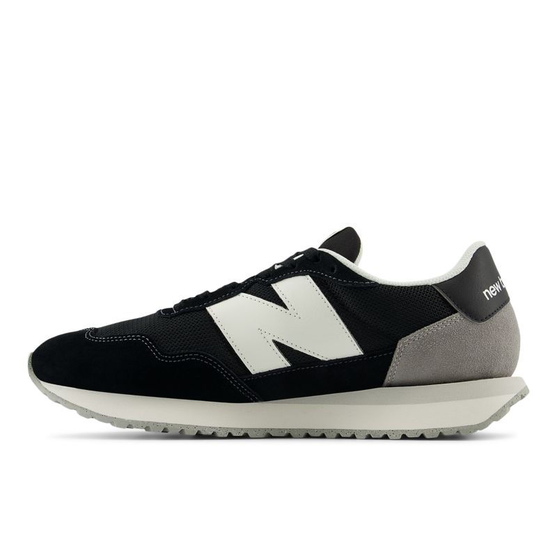 New Balance 237