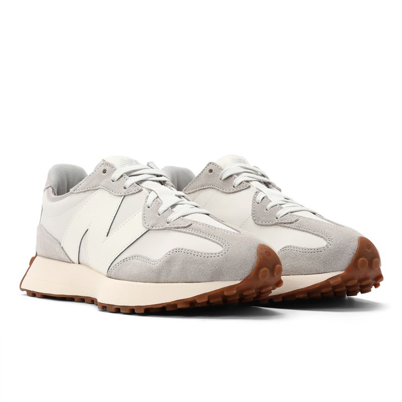 New Balance 327